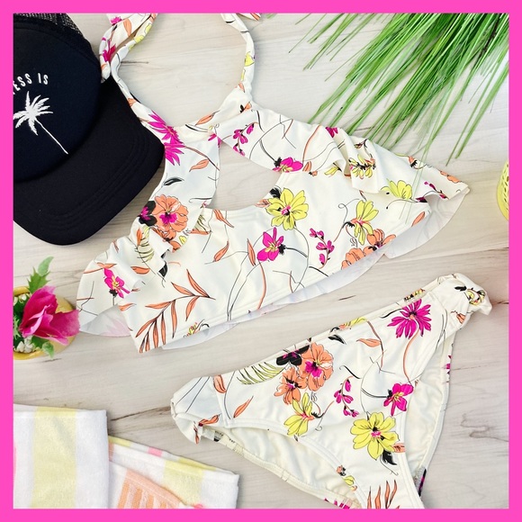 O’Neill 🌸 Floral Ruffle Rio High Neck Bikini Set 👙🏝️🐠 - Picture 2 of 6